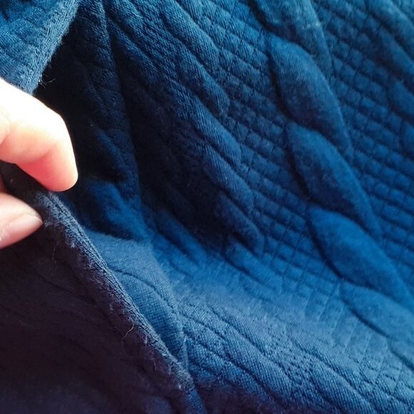 VTG. Liz Claiborne Navy Drawstring Kangaroo Pocket Cable Mockneck Sweater M - Picture 7 of 11